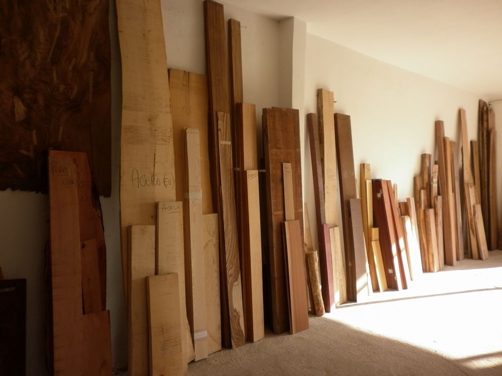 Tavole di legno grezzo spessore 5 cm